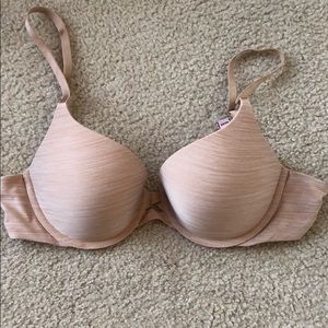 Victoria Secret Nude T-Shirt Bra (with underwire)